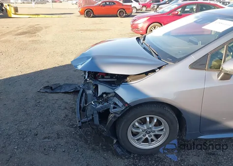 2022 Toyota Corolla Hybrid Le z USA, uszkodzony, nr VIN JTDEAMDE6NJ037104